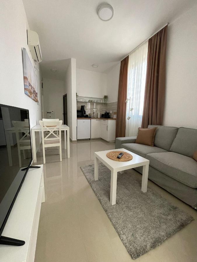 Morpheus Apartmani Сремска Митровица Екстериор снимка