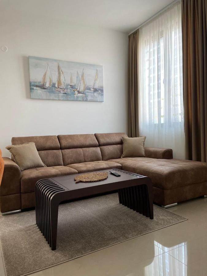 Morpheus Apartmani Сремска Митровица Екстериор снимка